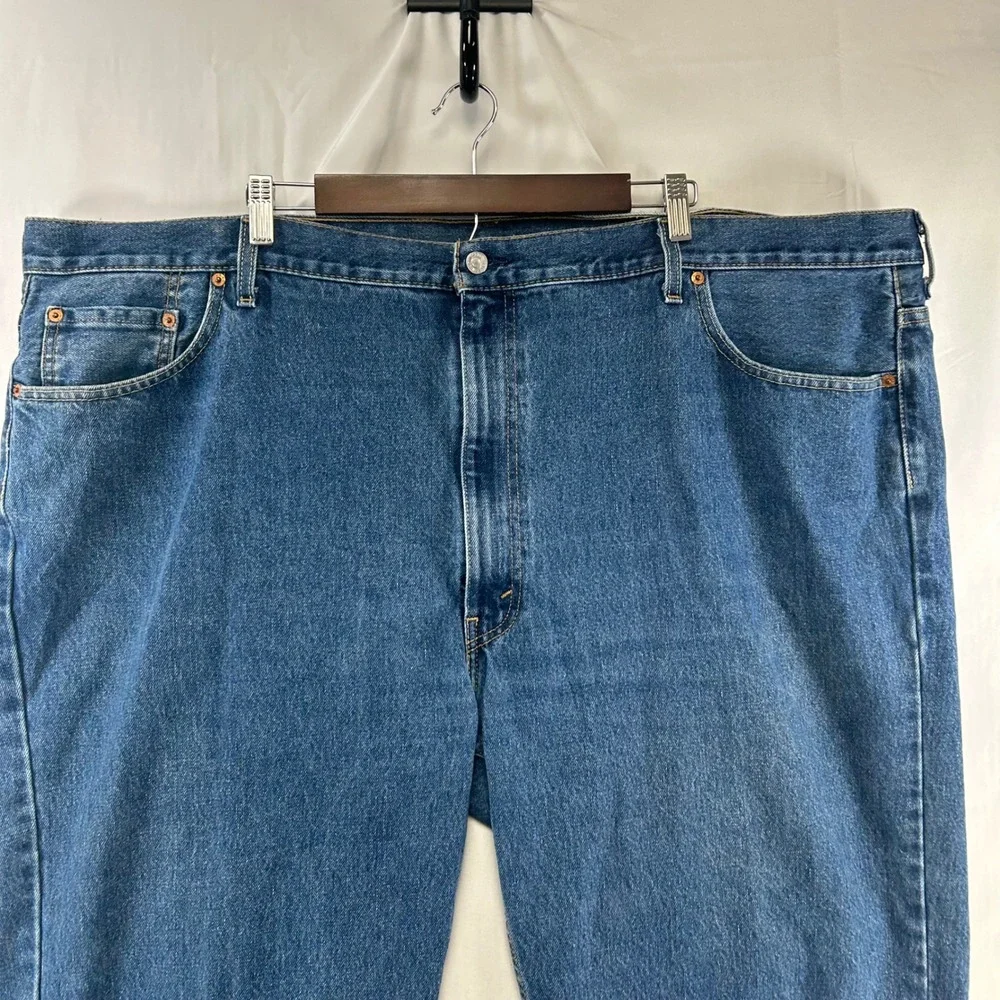 Levi's 550 Relaxed Fit Jeans Men 52x30 Medium Wash Blue Tapered Leg Denim